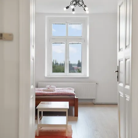 Gala V Secesni Soukrome Parkovani U Domu Zdarma Apartment *
