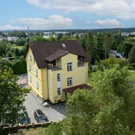 Apartament Gala V Secesni Soukrome Parkovani U Domu Zdarma