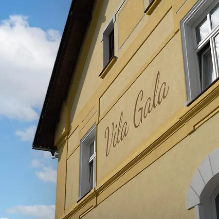 Apartament Gala V Secesni Soukrome Parkovani U Domu Zdarma