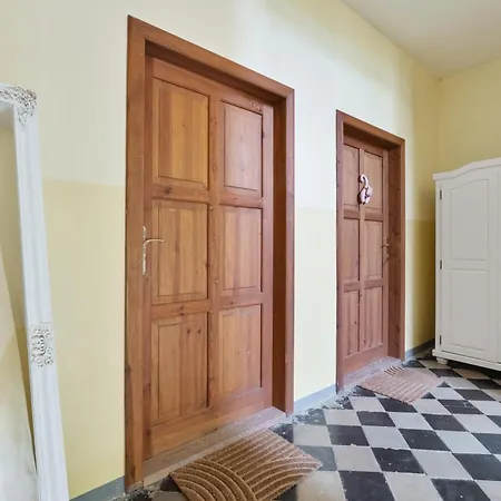 Apartment Gala V Secesni Soukrome Parkovani U Domu Zdarma